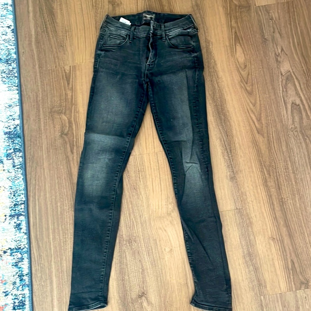 MOTHER barely worn black skinny Jean size 24